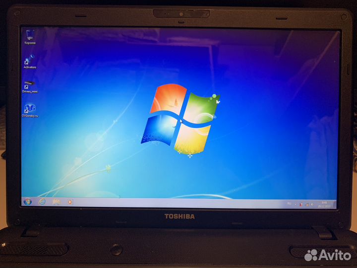 Toshiba Intel Core I3/4 GGB Ram/320GGB HDD