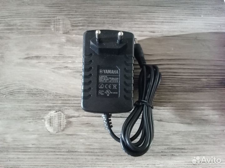 Блок питания для синтезатора Yamaha PSR-E223