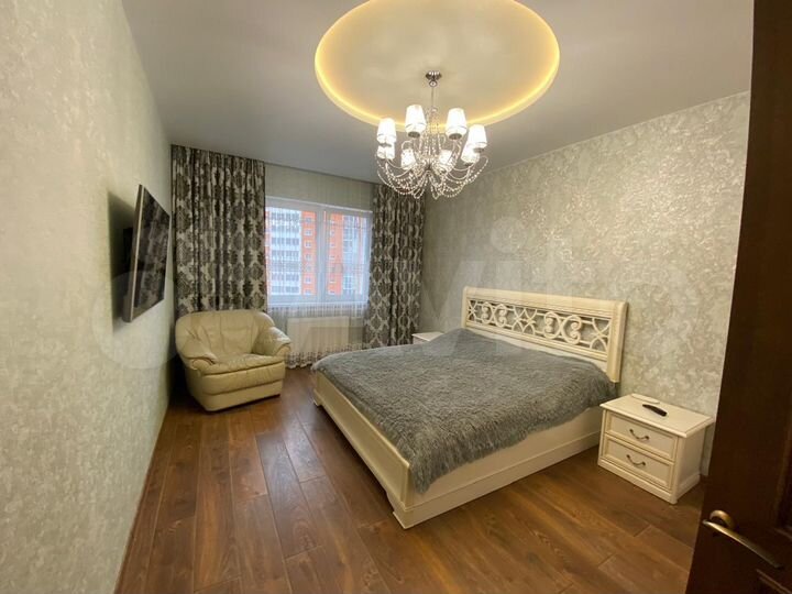 2-к. квартира, 71,1 м², 10/17 эт.