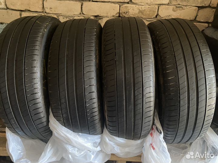 Michelin Maxi Ice 215/65 R16