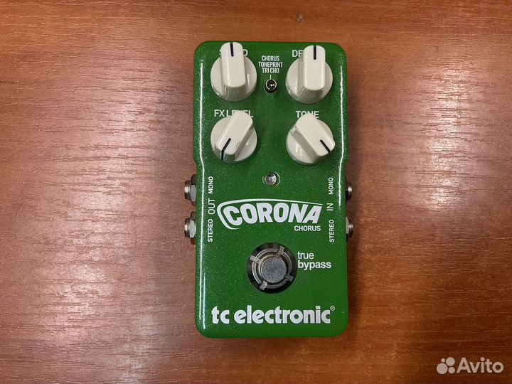 Гитарная педаль хорус TC Corona