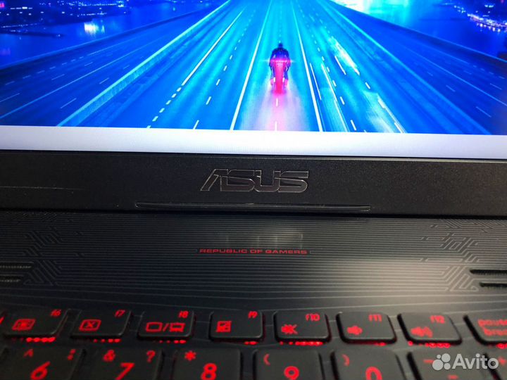 Игровой ноутбук asus ROG i7/GeForce/17.3