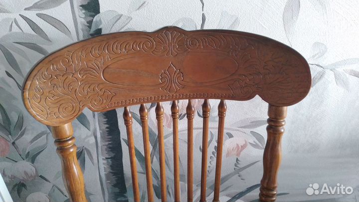 Стул из ценных пород дерева