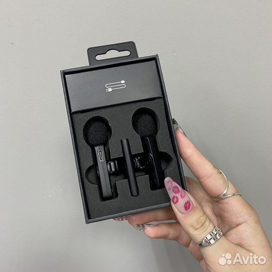 Петличный микрофон для iPhone новый