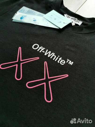 Футболка Off-White Kaws