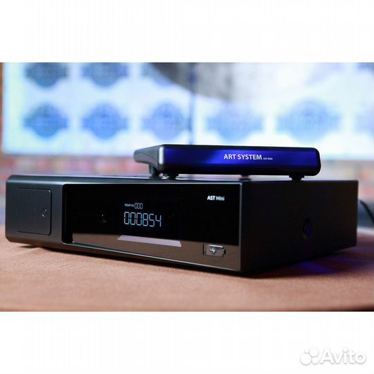 Караоке ASTmini с микрофоном почти новый,доставка