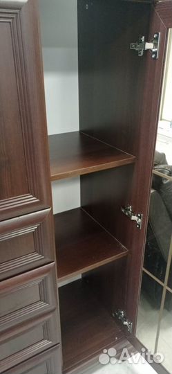 Комод высокий с баром