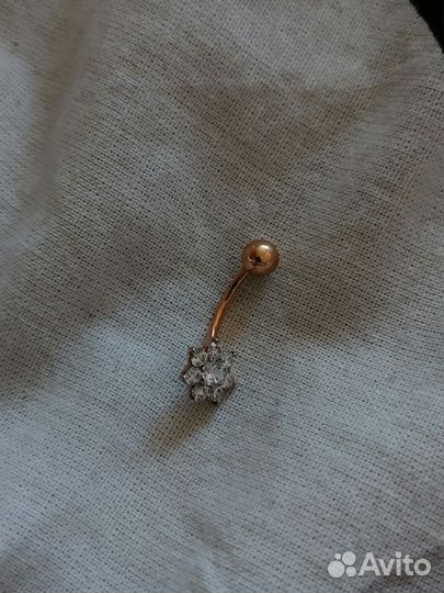 Пирсинг в пупок