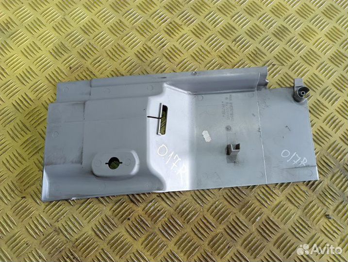 Накладка внутренняя справа правая Man Tgl Tgm