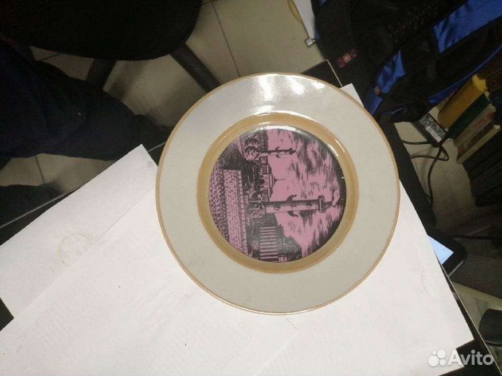Коллекционная тарелка на стену 