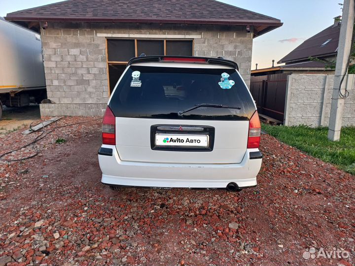 Mitsubishi Space Wagon 2.4 МТ, 2003, 450 000 км