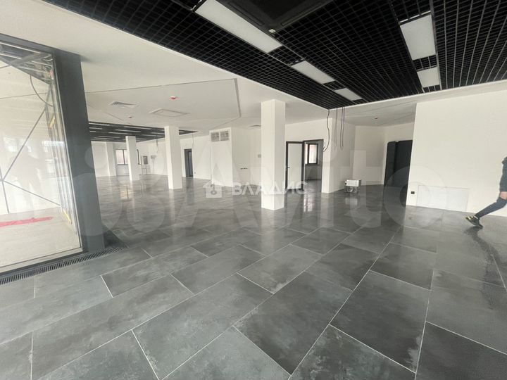 Сдам торговое помещение, 450 м²