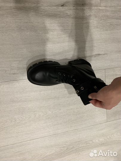 Ботинки демисезонные женские 38 размер