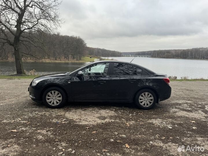 Chevrolet Cruze 1.6 МТ, 2010, 140 250 км