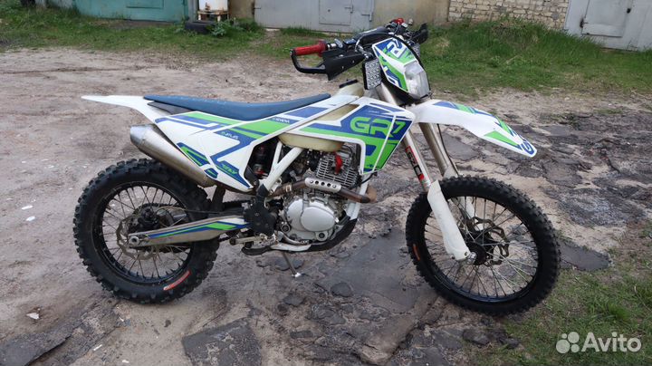 Кроссовый мотоцикл GR7 2021