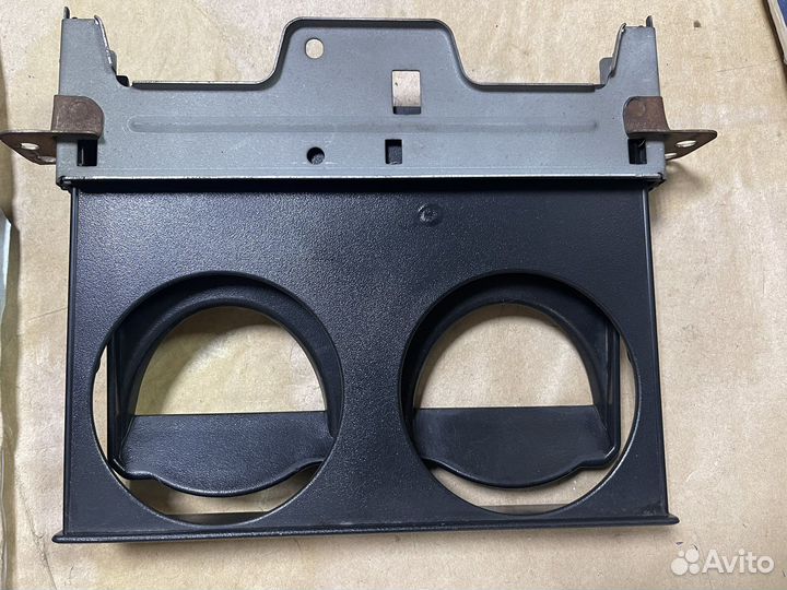 Подстаканник Hilux Surf 130 4runner 130