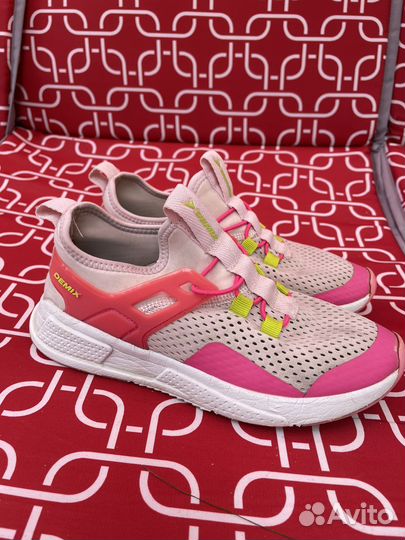 Кроссовки для девочки