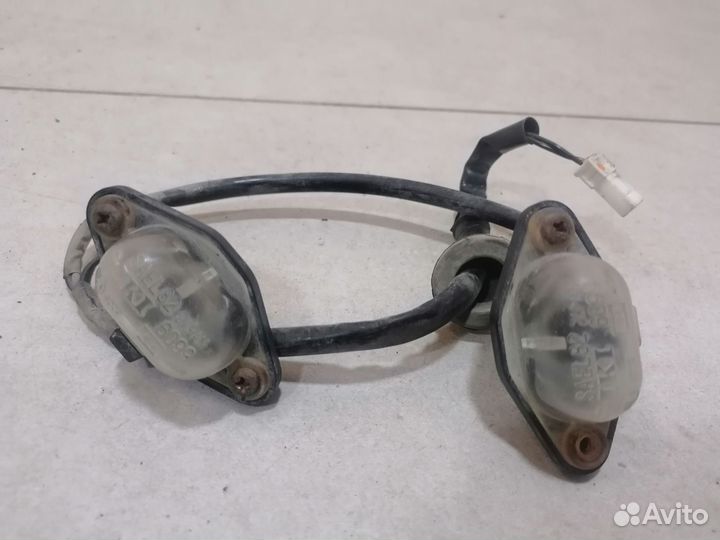 Подсветка номера Nissan Wingroad Y11 2001-2005