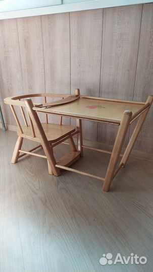 Детский стульчик для кормления