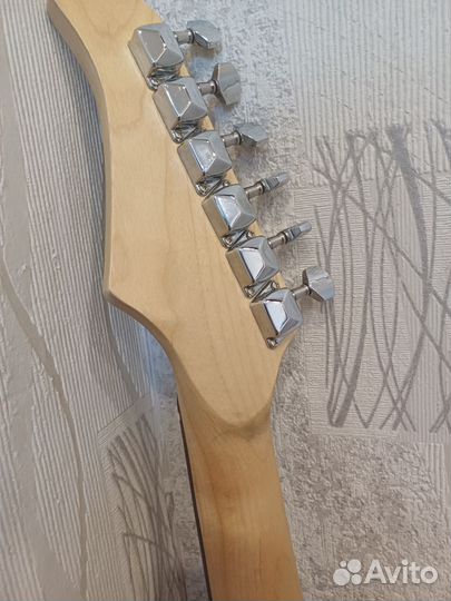 Электрогитара rocket + комбоусилитель