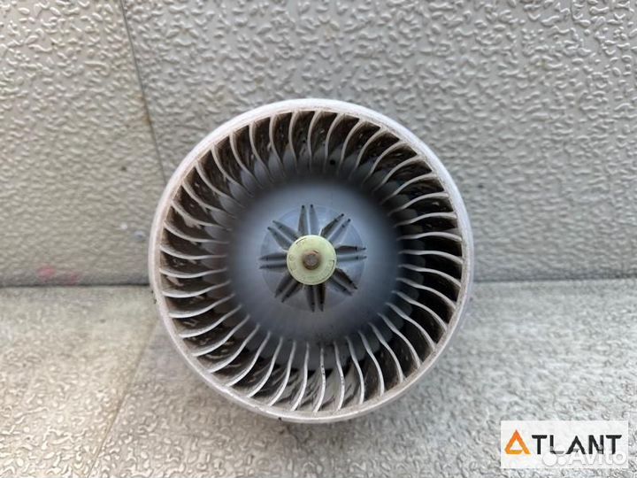 Мотор печки задний toyota noah