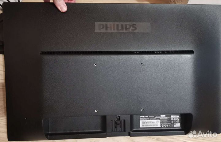 Монитор Philips V-line 21