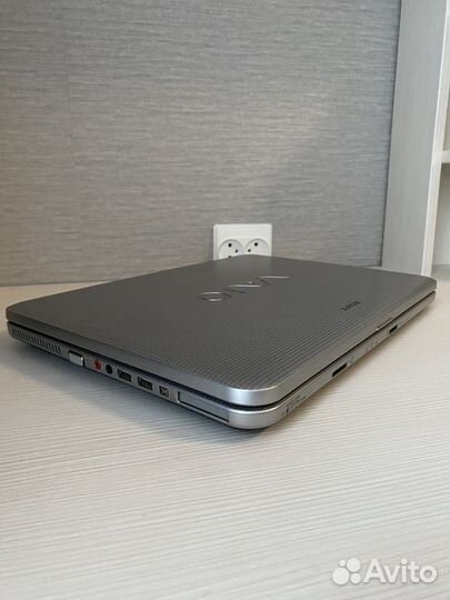 Sony Vaio NS model PCG-7164P