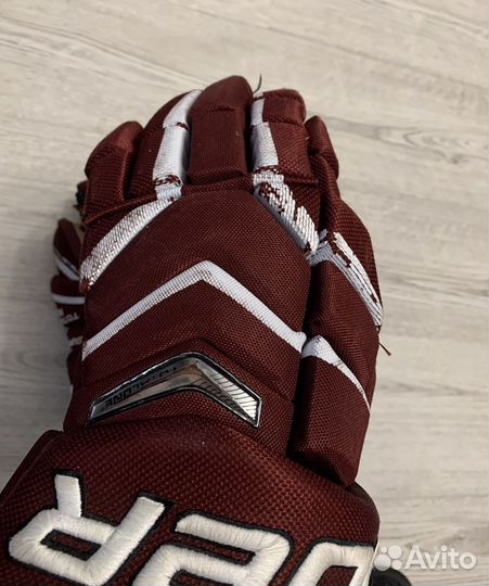 Краги хоккейные Bauer total one NXG