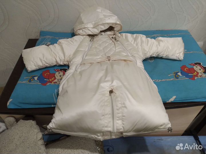 Зимний комбинезон для девочки