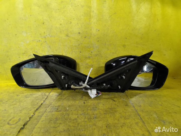 Зеркало Nissan Skyline V36