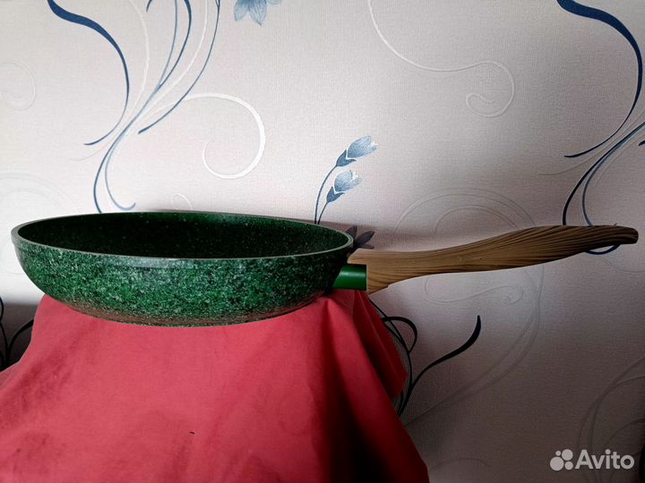 Отдам сковороду за молоко