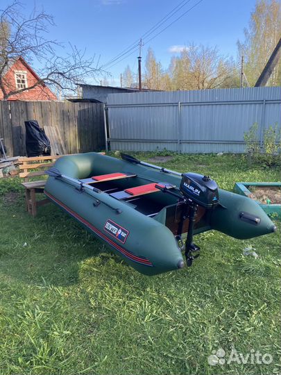 Лодка с мотором