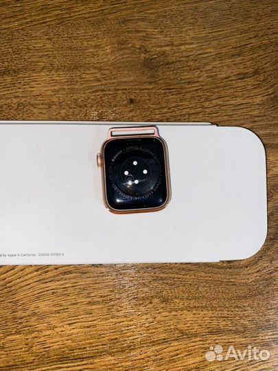 Apple Watch Series 6 40 мм