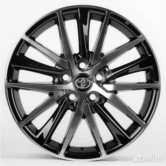 Литой диск в стиле Toyota R18 5x114.3. Примерка ко