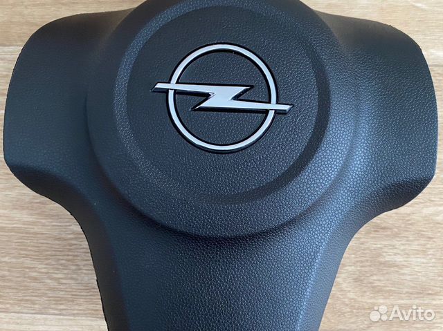 Крышка в руль/airbag/Заглушка Опель Корса D