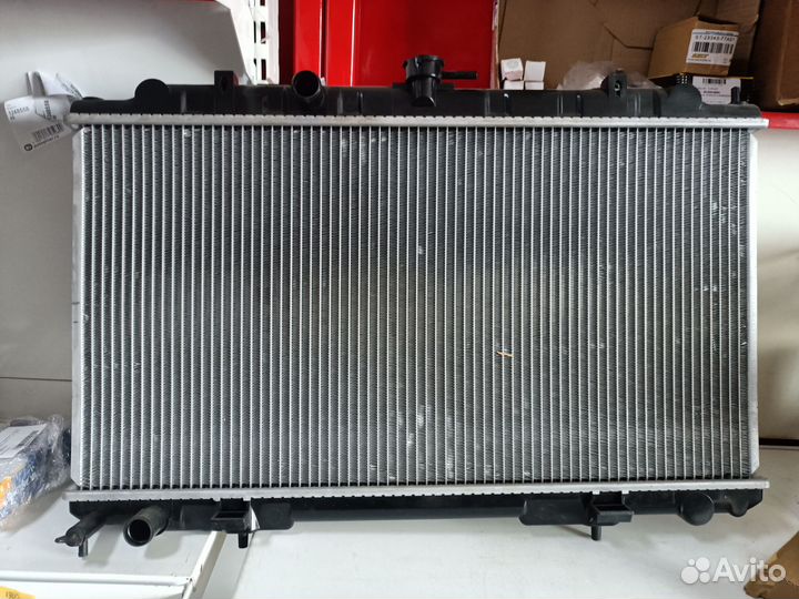 Радиатор охлаждения Honda CR-V