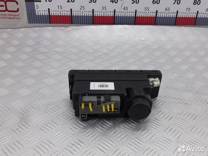 Вакуумное устройство системы центрального замка Mercedes-Benz E-Class