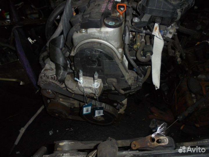 Двигатель на Honda Civic EU3 D17A