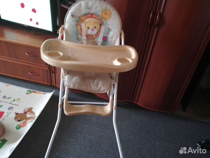 Стульчик для кормления ребенка