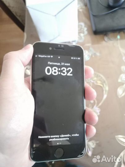 iPhone SE (2022), 128 ГБ