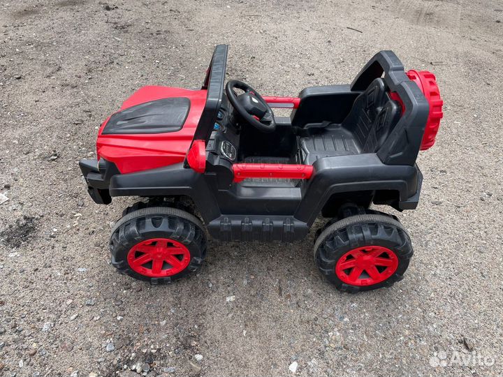 Детский электромобиль