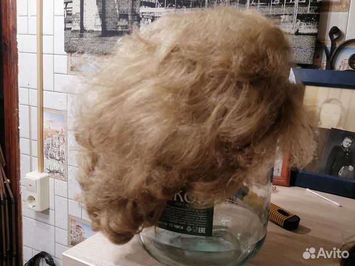 Парик, шиньон