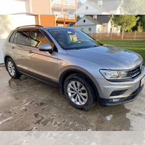 Volkswagen Tiguan 1.4 MT, 2019, 126 000 км, с пробегом, цена 2 150 000 руб.