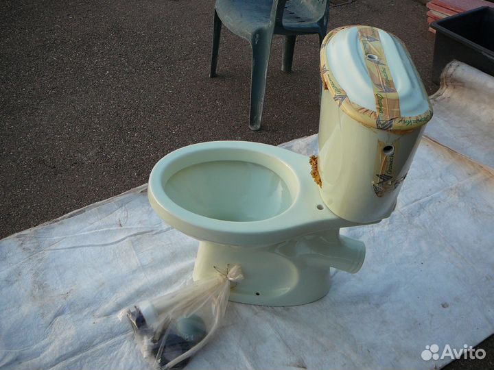 Новая сантехника унитазы