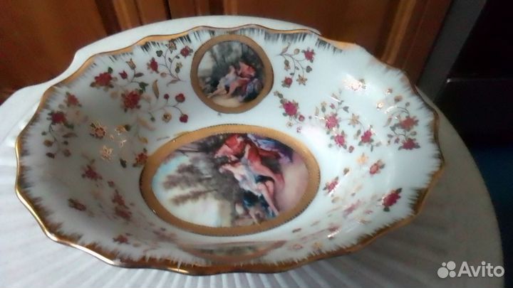 Подарочная овальная ваза в коробочке