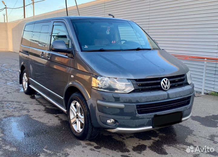 Volkswagen Multivan 2.0 МТ, 2011, 261 000 км