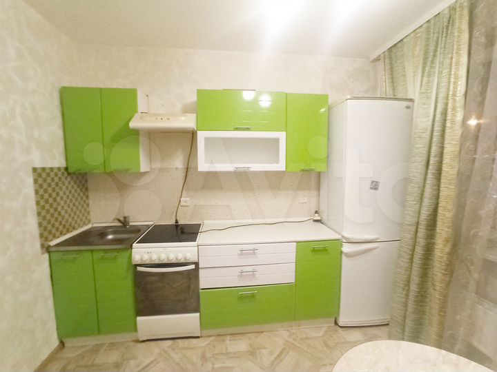 2-к. квартира, 51 м², 1/16 эт.