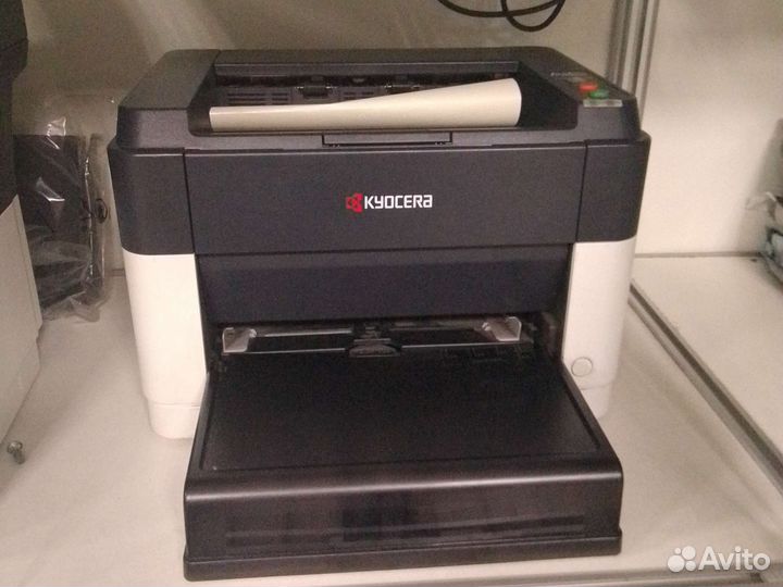 Принтер Kyocera FS-1060dn