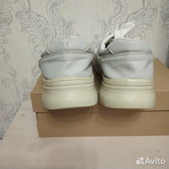 Кроссовки, полуботинки