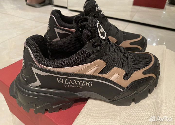 Кроссовки Valentino